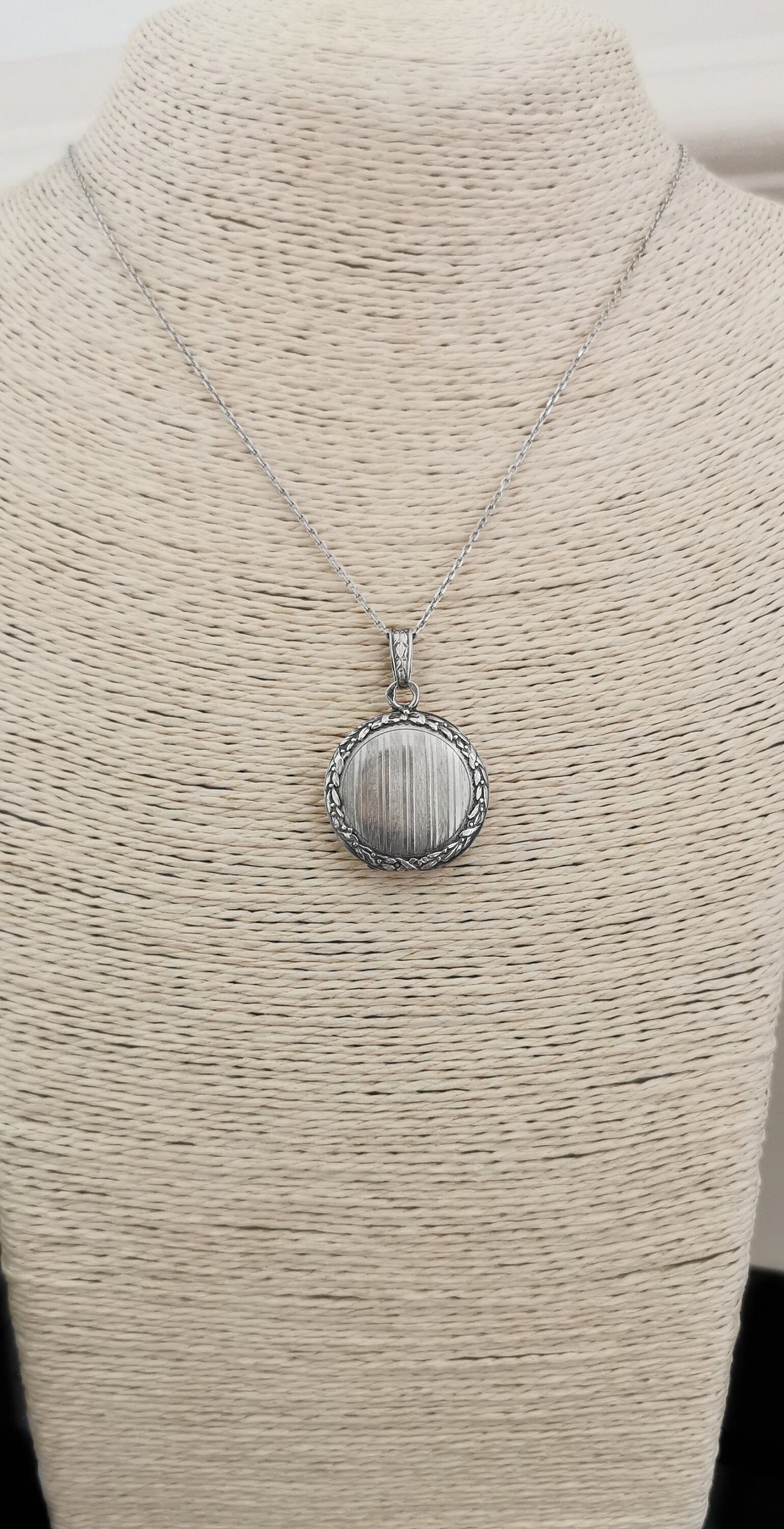 Antique French Edwardian Silver Photo Locket - Reed & Cross Hatch Frame