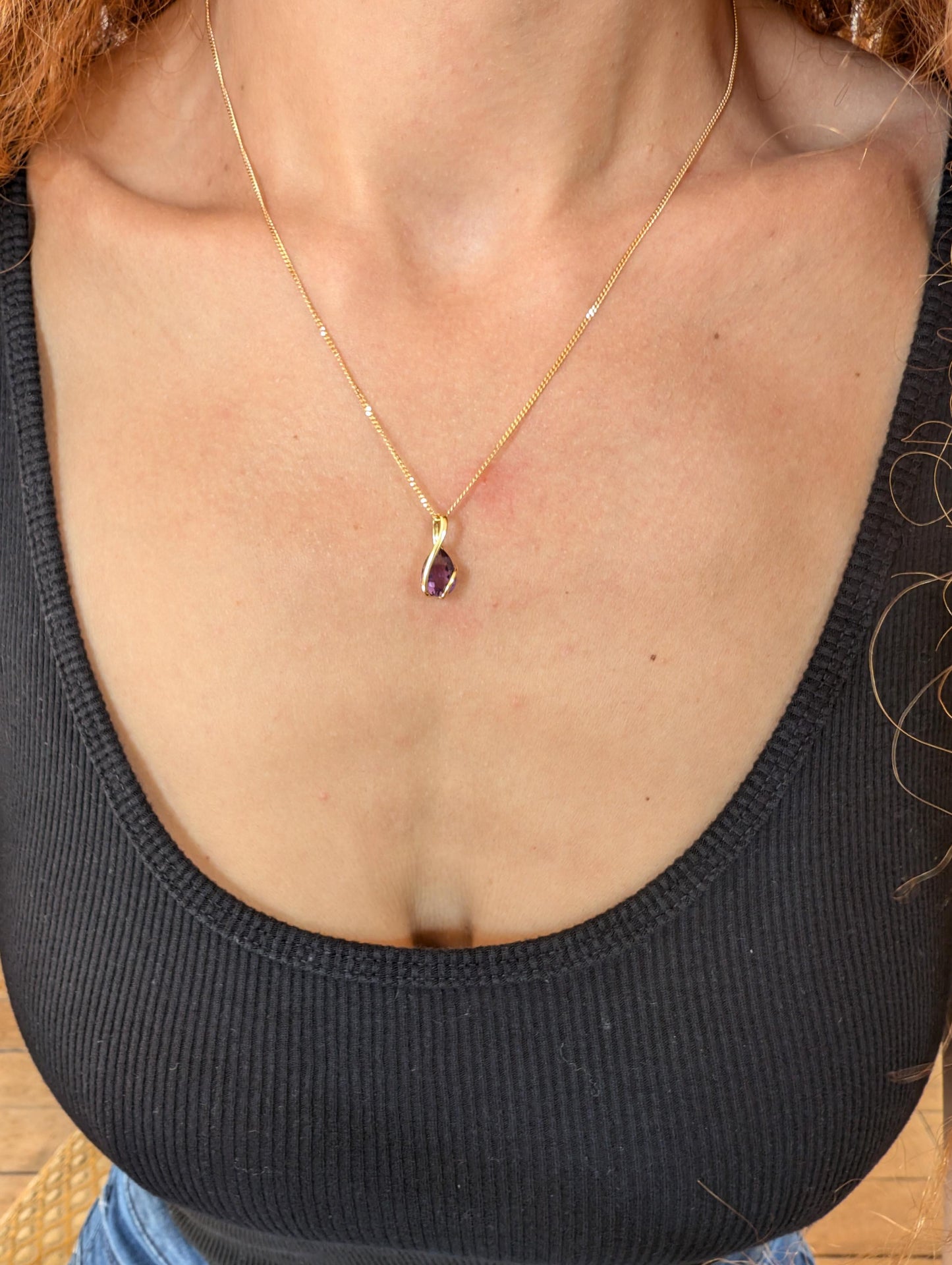 Vintage 18k Gold Amethyst Pendant: Pear-Shaped Charm