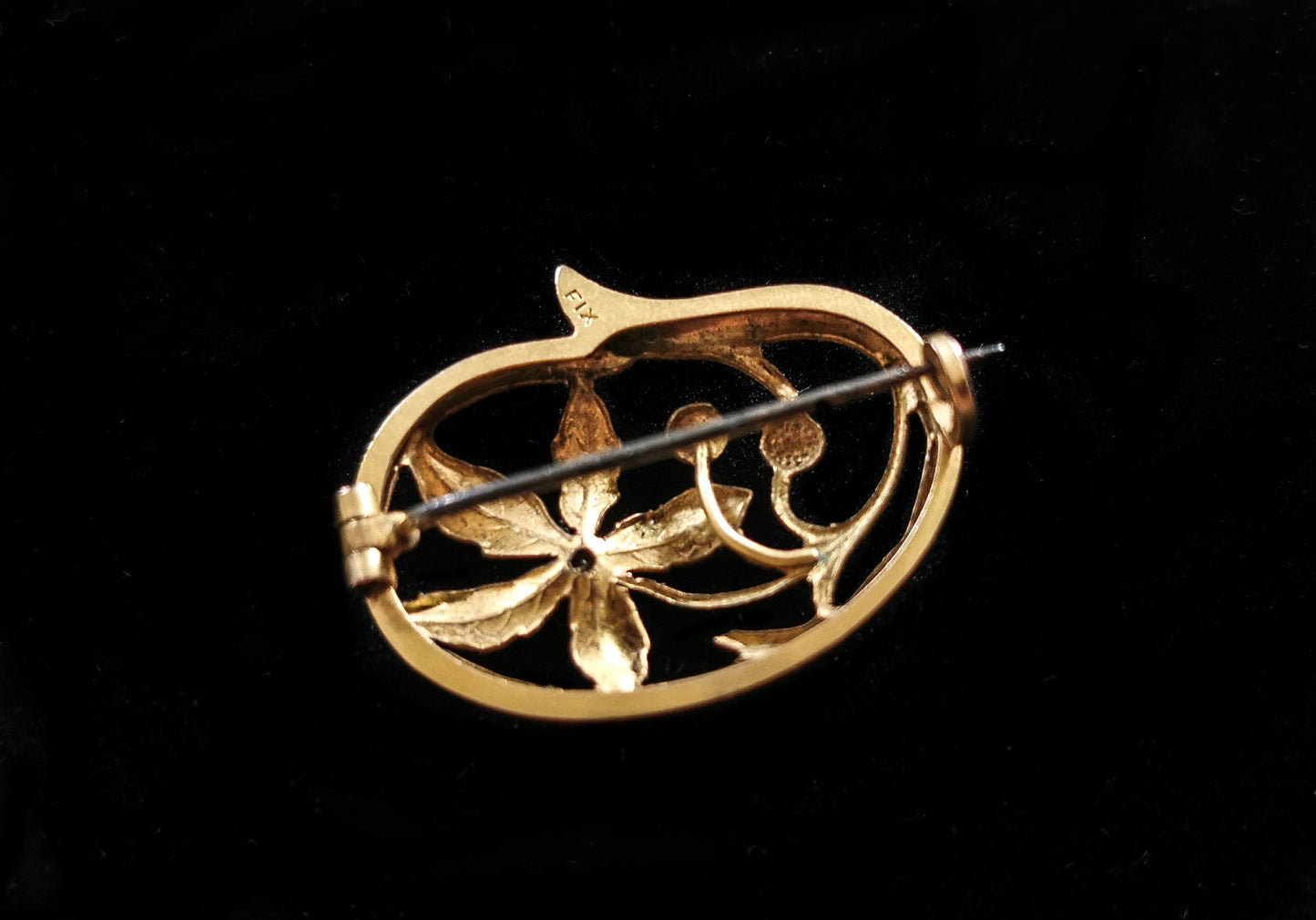 French antique c1900s Belle Epoque gold filled flower brooch with ruby paste stone