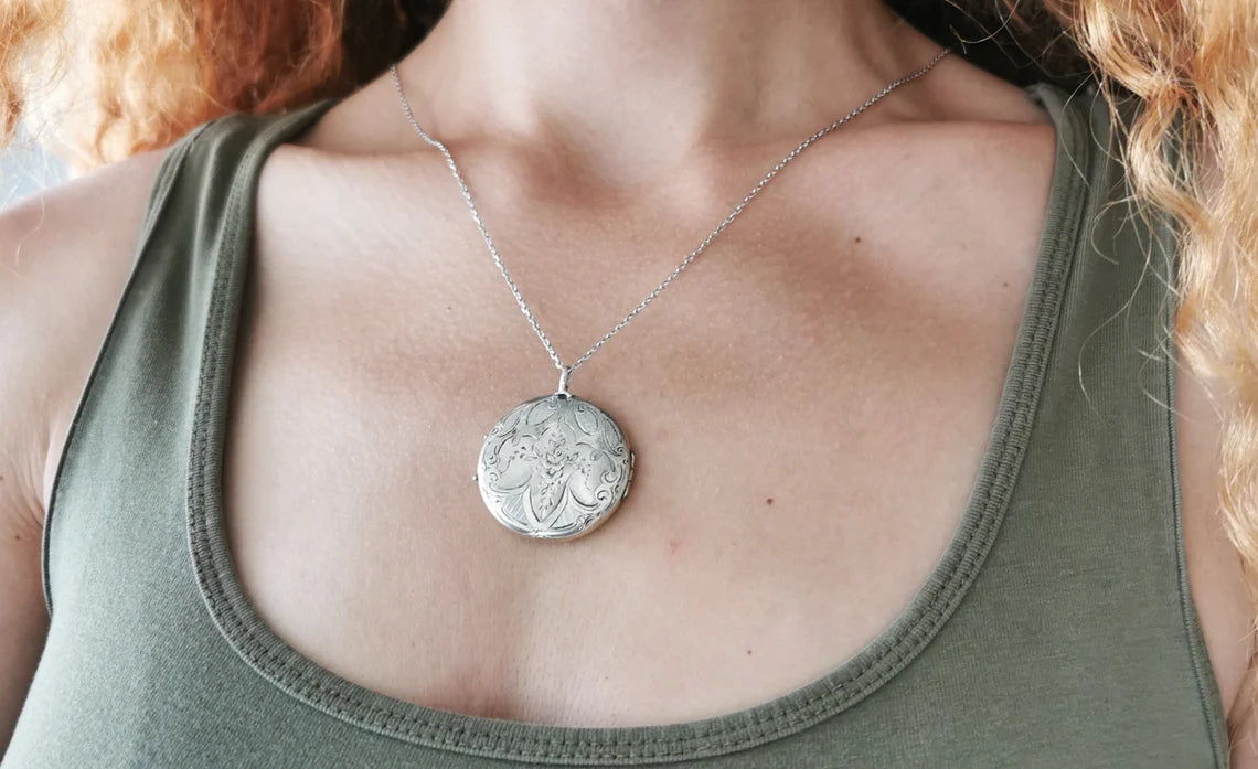 1890s Antique Locket Art Nouveau Silver Photo Holder Locket Gift for Her