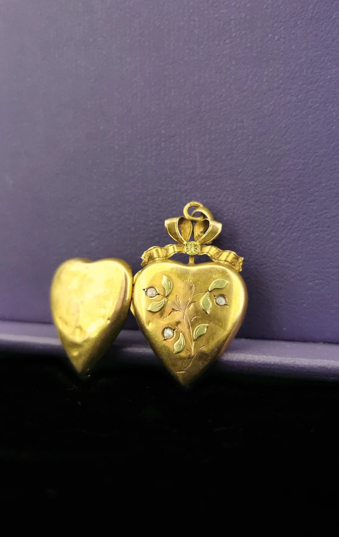18K Art Nouveau Heart Locket Antique c 1900 Locket 18K Gold Heart Pendant with yellow gold glass stone and natural pearl