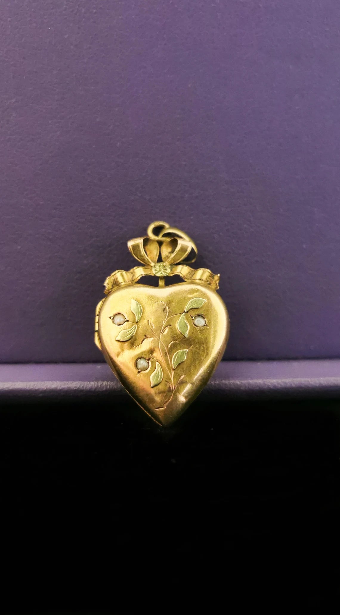18K Art Nouveau Heart Locket Antique c 1900 Locket 18K Gold Heart Pendant with yellow gold glass stone and natural pearl