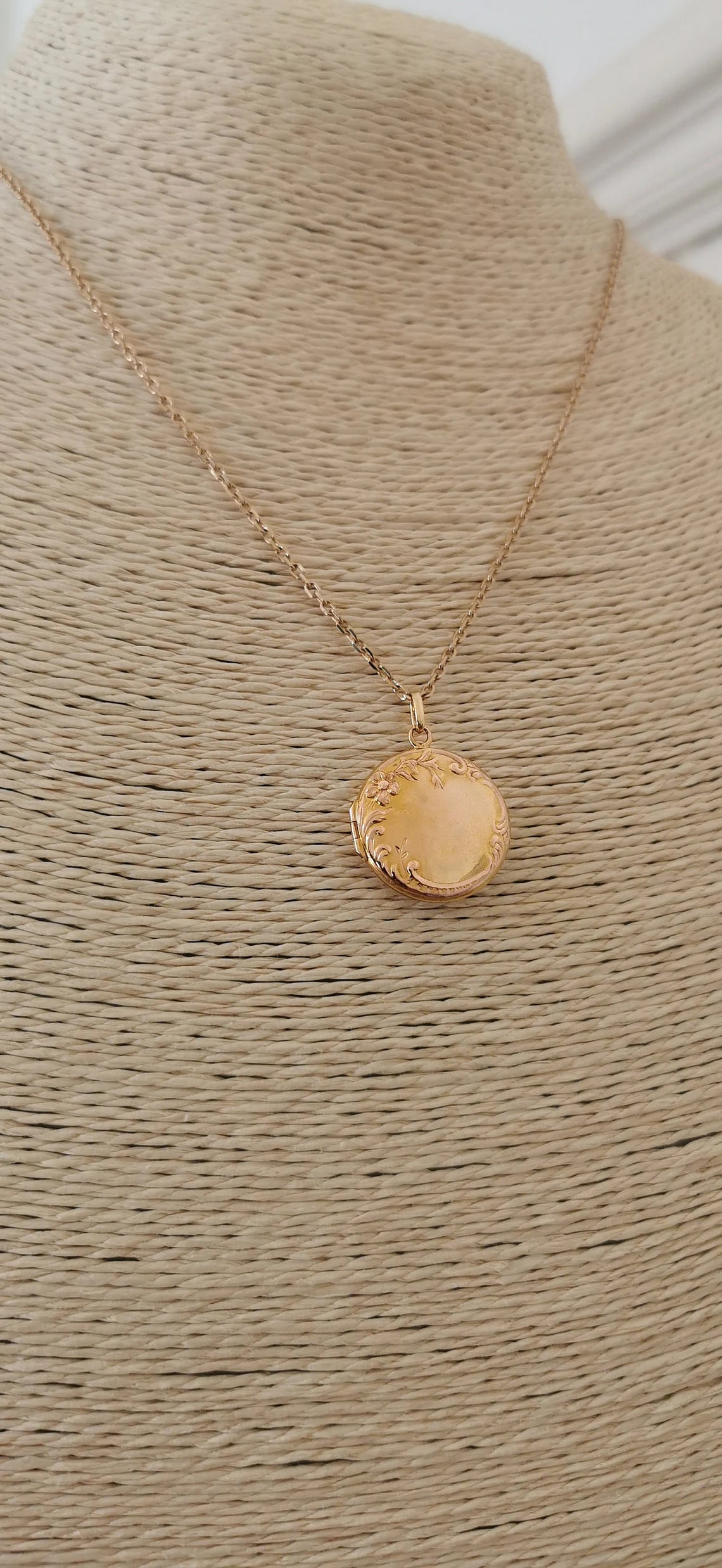 18K Art Nouveau Round Gold Locket with Repousse Flowers Antique French Photo Pendant Antique Art Nouveau Locket 18K locket gift for wife