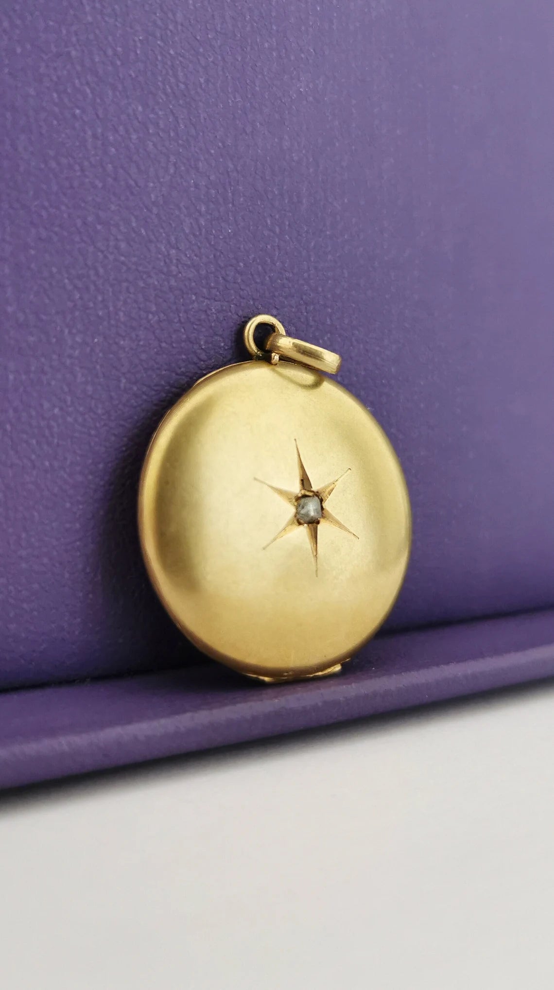 Antique 18K Gold and diamond 1910 Edwardian locket Gold locket starburst locket Gold Photo holder gift for her