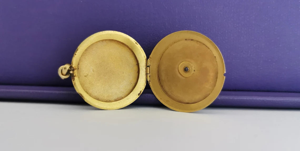 Antique 18K Gold and diamond 1910 Edwardian locket Gold locket starburst locket Gold Photo holder gift for her