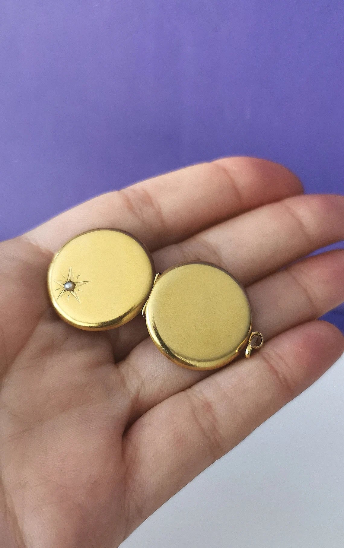 Antique 18K Gold and pearl 1910 Edwardian locket Gold locket starburst locket Gold Photo holder Vintage locket gift for her