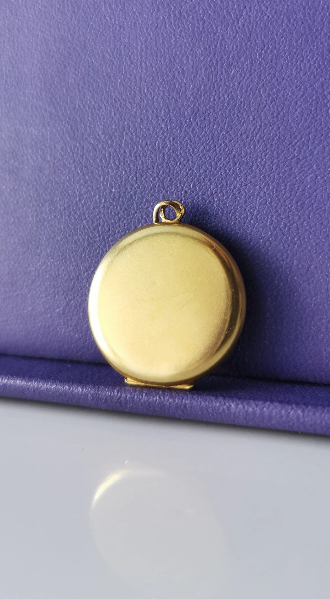 Antique 18K Gold and pearl 1910 Edwardian locket Gold locket starburst locket Gold Photo holder Vintage locket gift for her