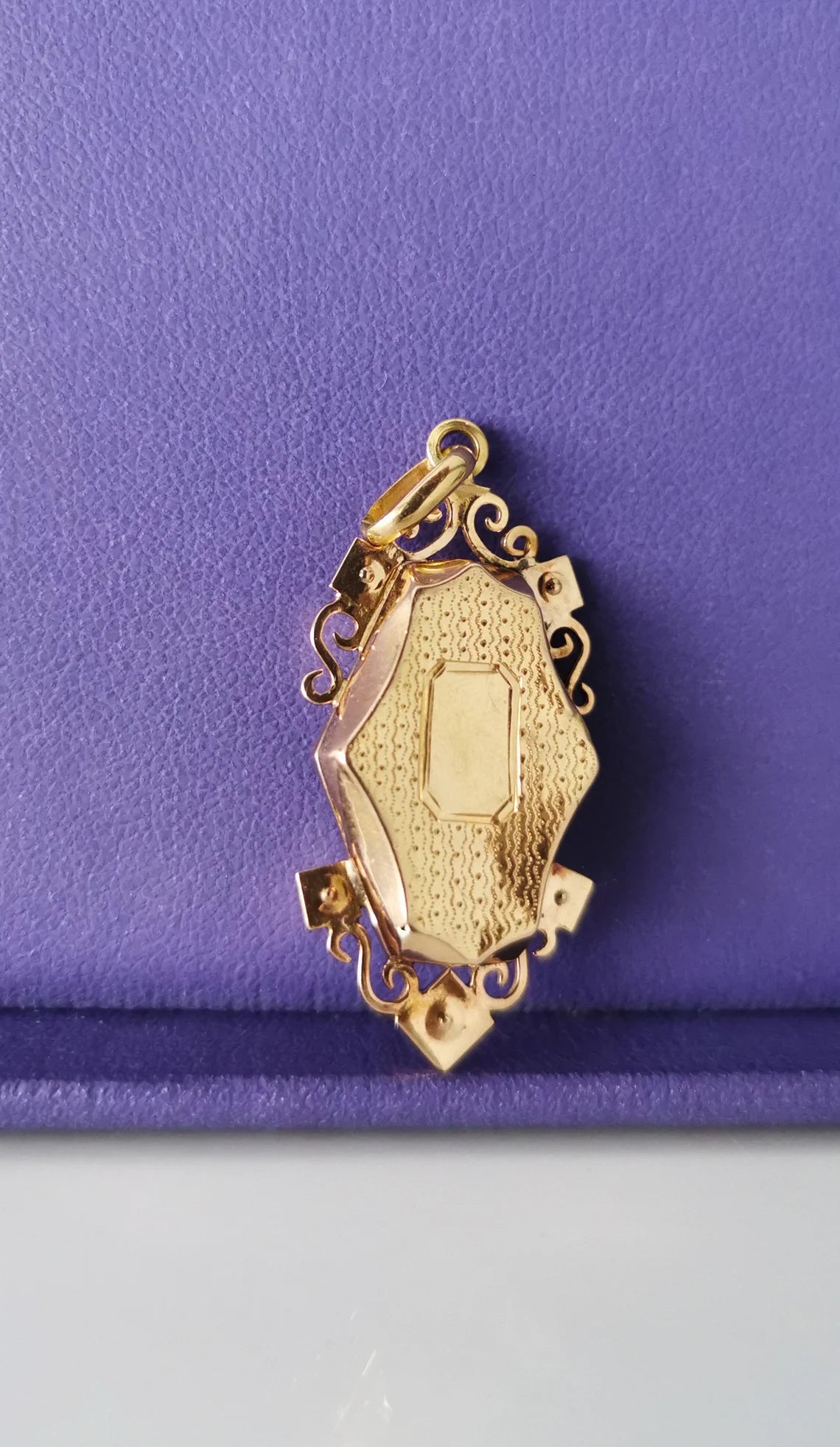 Antique 18K Victorian engraved locket with pearls Antique 18K Gold locket French Napoleon III Locket Gold Locket gift for her