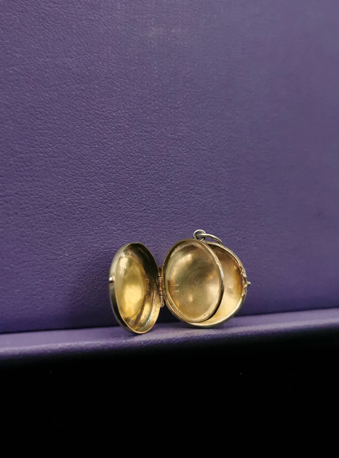 Antique French Edwardian Locket with engraved design Antique French Locket XX century french silver locket