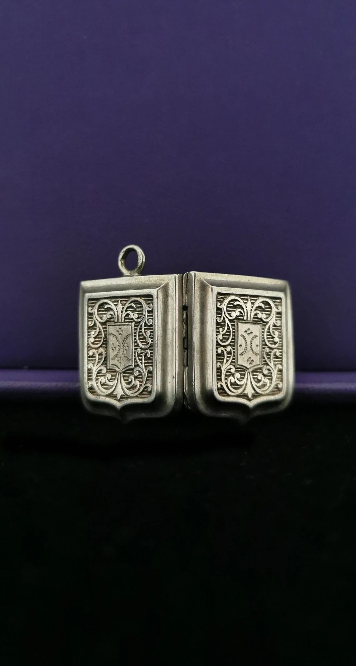 Antique silver engraved blason locket coat of arms French antique victorian silver locket with glass partition gift for him gift for her