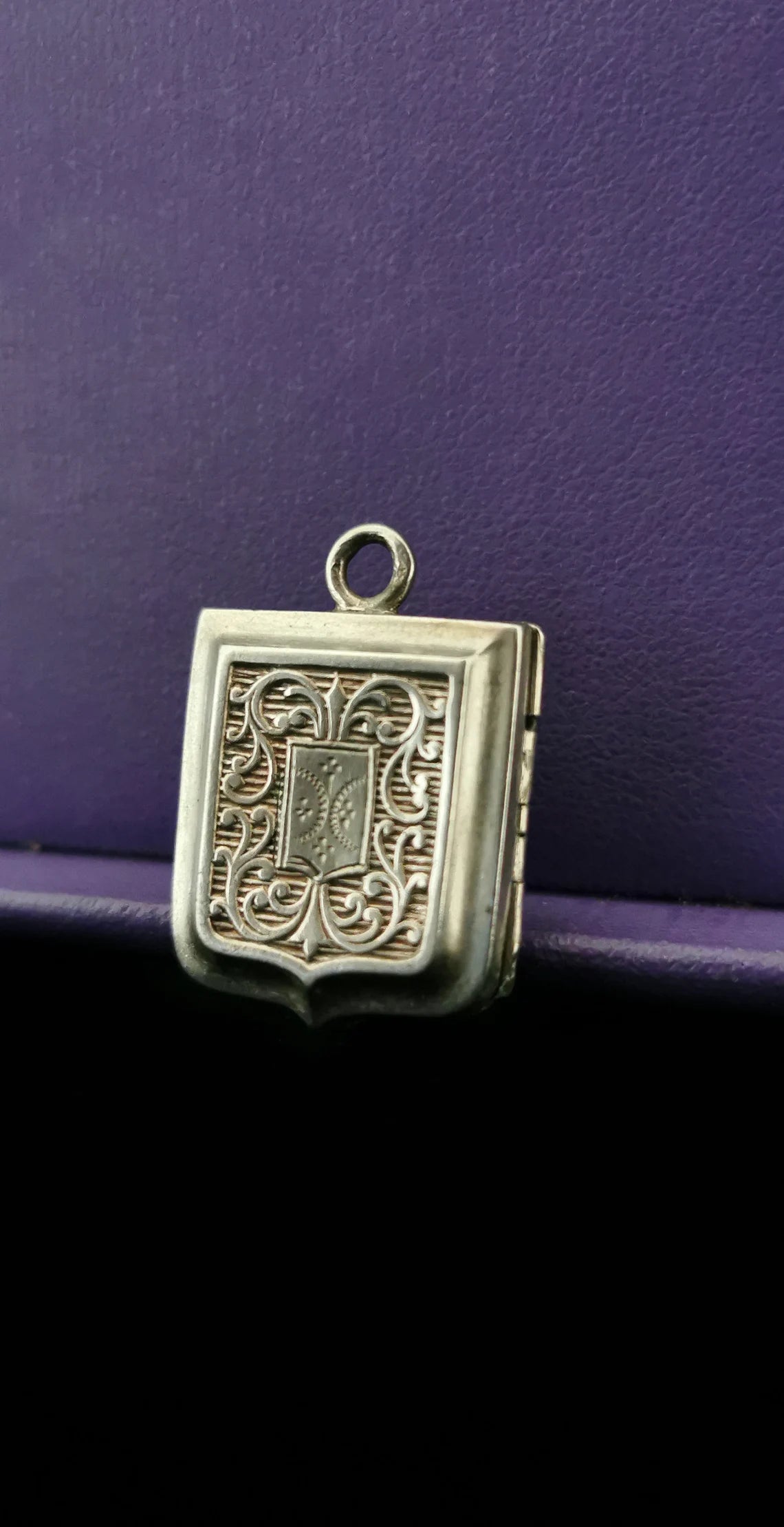 Antique silver engraved blason locket coat of arms French antique victorian silver locket with glass partition gift for him gift for her