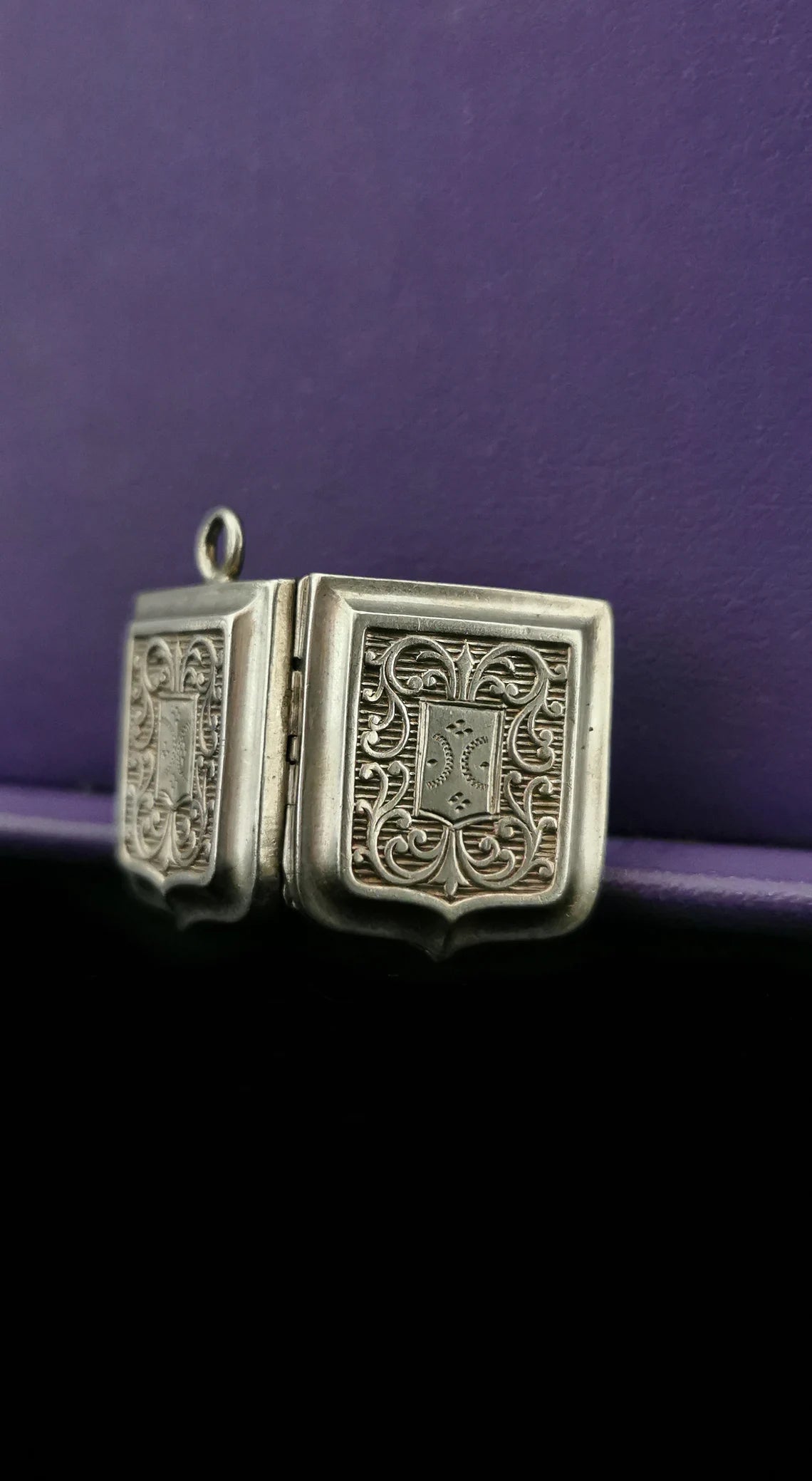 Antique silver engraved blason locket coat of arms French antique victorian silver locket with glass partition gift for him gift for her