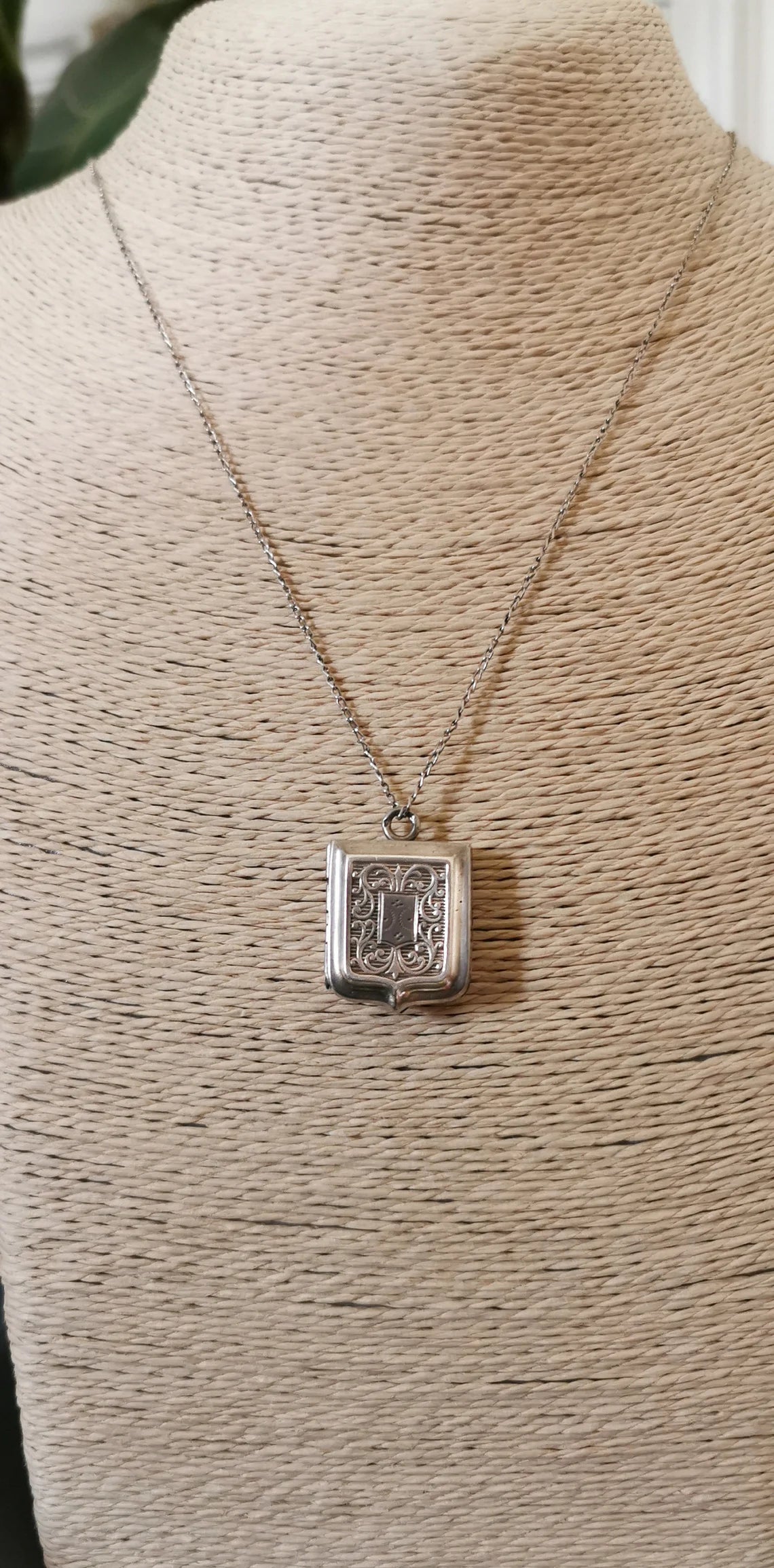 Antique silver engraved blason locket coat of arms French antique victorian silver locket with glass partition gift for him gift for her