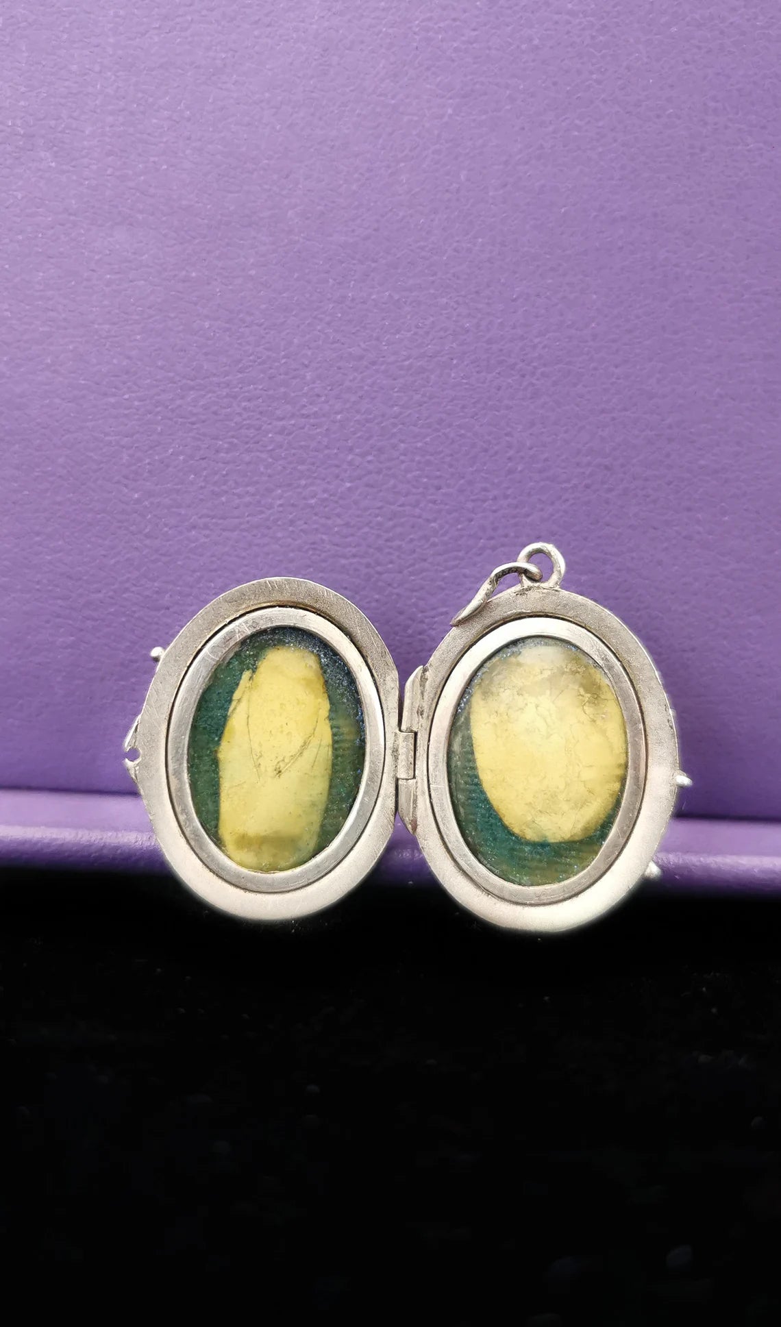 Antique silver locket Small Edwardian French silver locket 1900 silver locket Antique picture locket Picture pendant gift for her