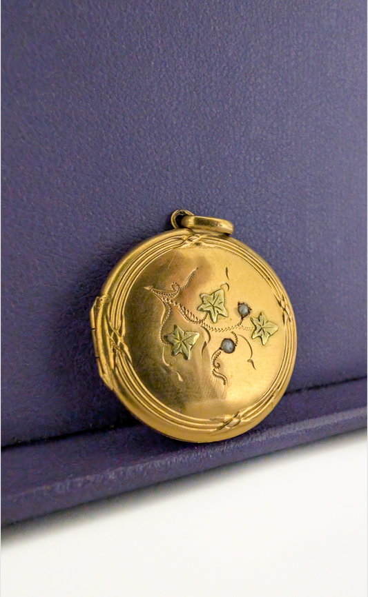 18K Gold Art Nouveau Locket with pearls & green gold : Antique Floral Engraved Pendant