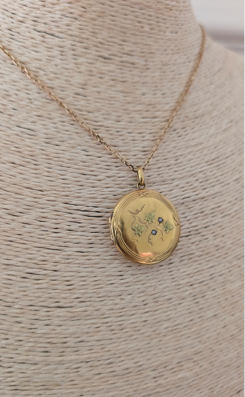 18K Gold Art Nouveau Locket with pearls & green gold : Antique Floral Engraved Pendant