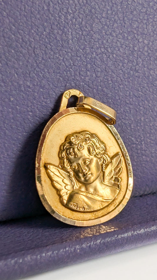 virgin mary medal

religious pendant

religious medal

medaille vierge or

gold virgin mary

gold cherub pendant

cherub pendant

baptism pendant

baptism medal

baptism gold medal

Antique religious

antique angel

18K cherubin pendant