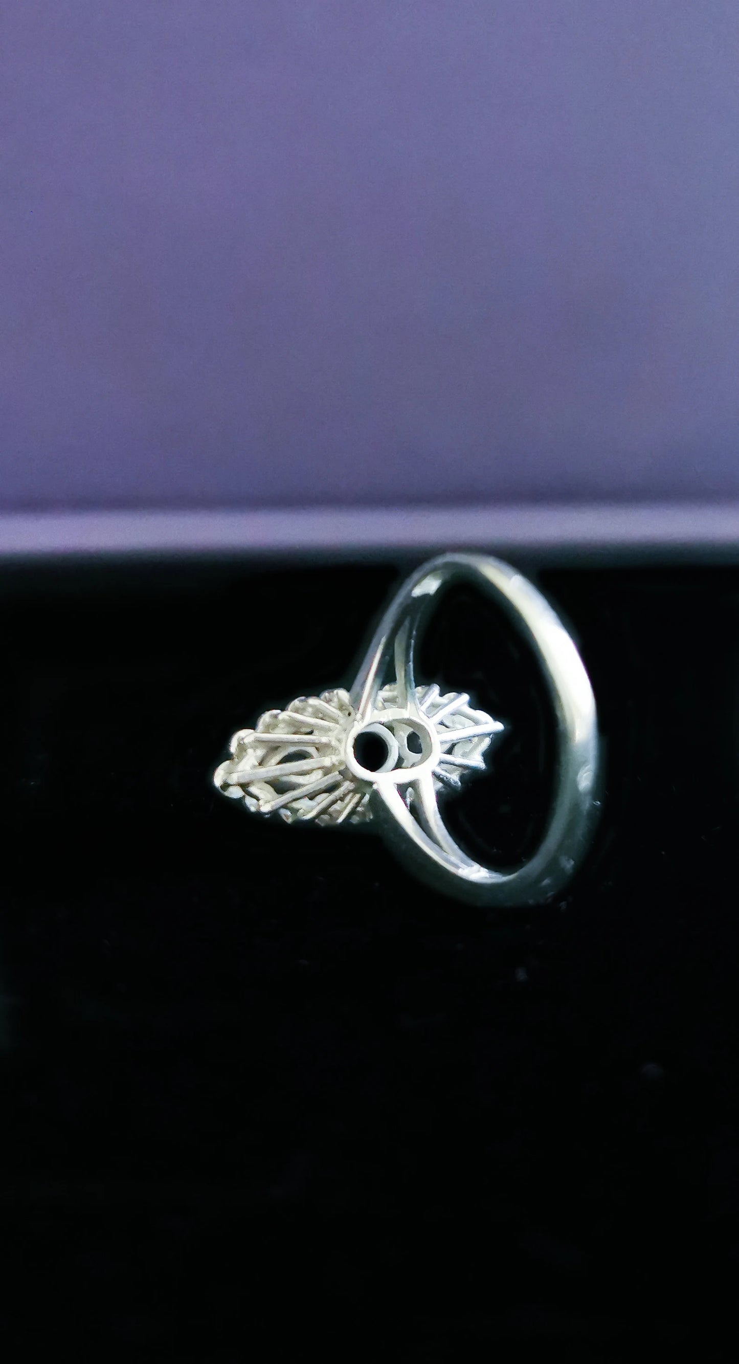 18K Marquise Sapphire and diamond ring