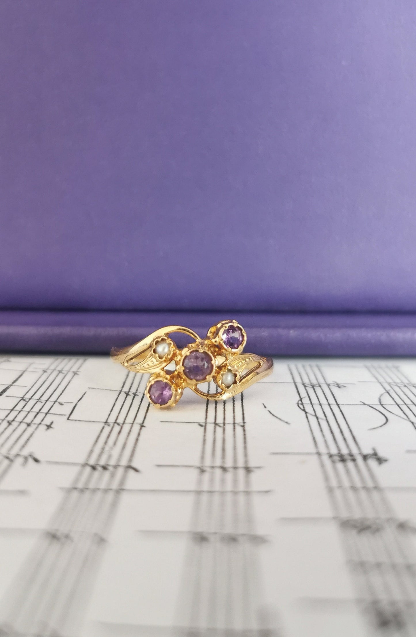 18K Gold Art Nouveau Amethyst & Pearl Ring - 1900s Antique