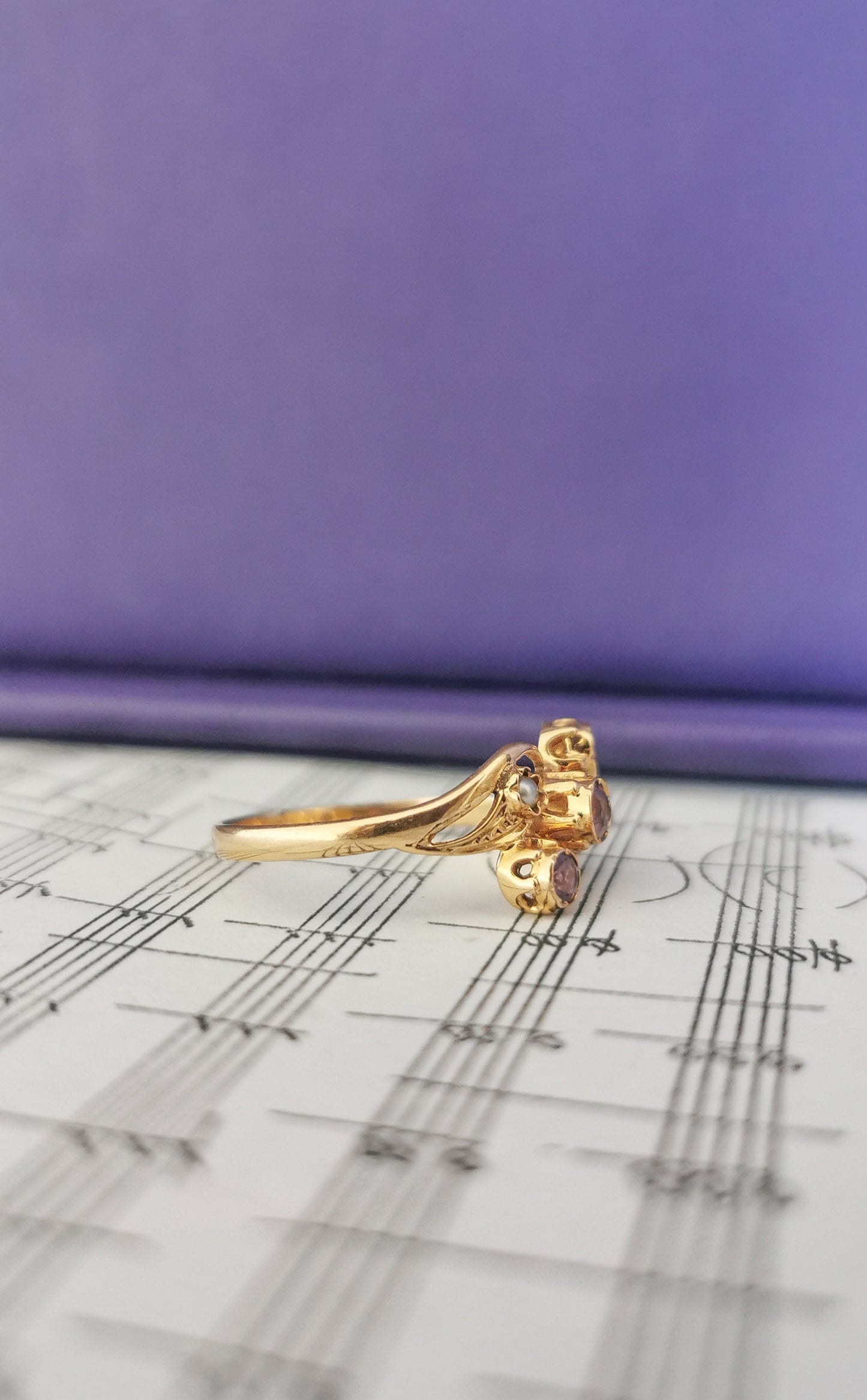 18K Gold Art Nouveau Amethyst & Pearl Ring - 1900s Antique