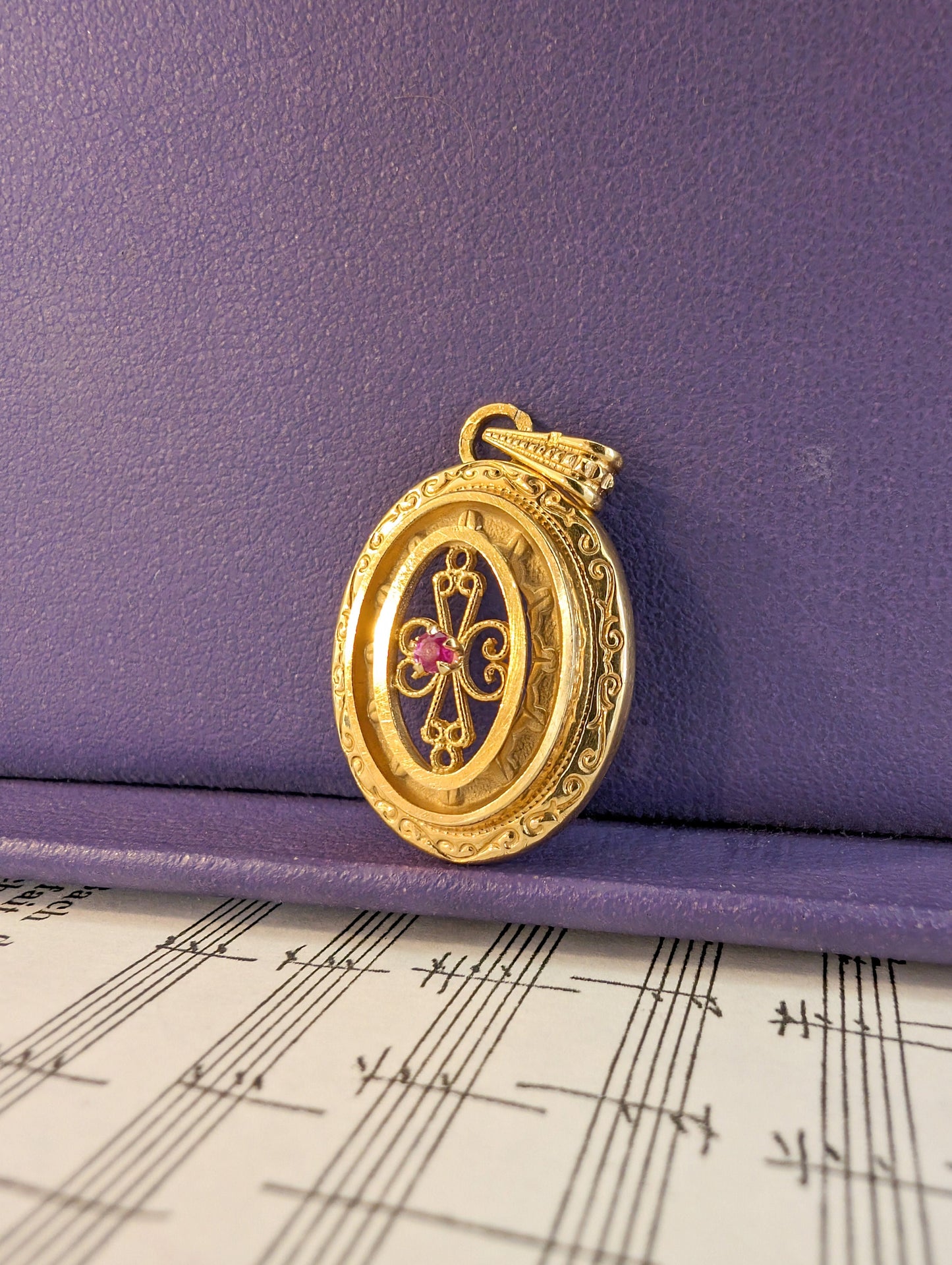 18K Gold Victorian Garnet Pendant: Antique Filigree Jewelry