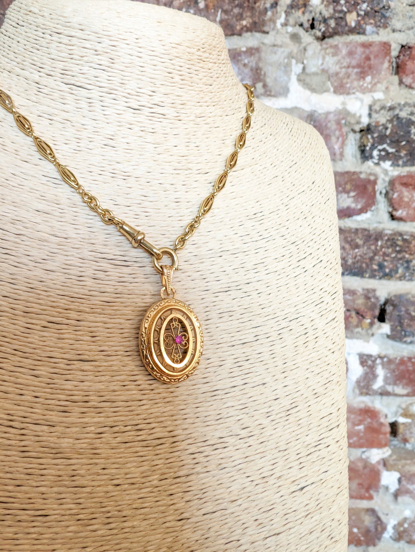 18K Gold Victorian Garnet Pendant: Antique Filigree Jewelry