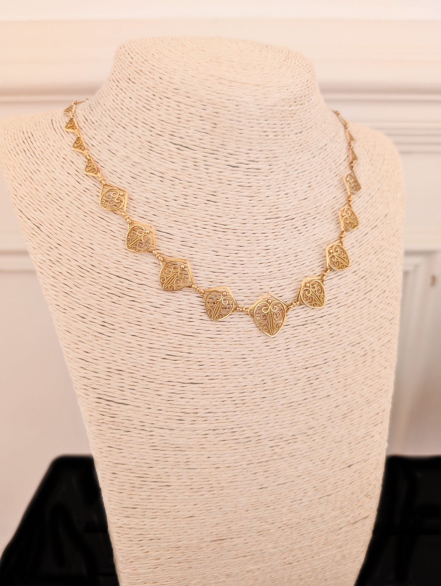 18K Gold Edwardian Filigree Drapery Necklace, Antique French Chain c. 1900s