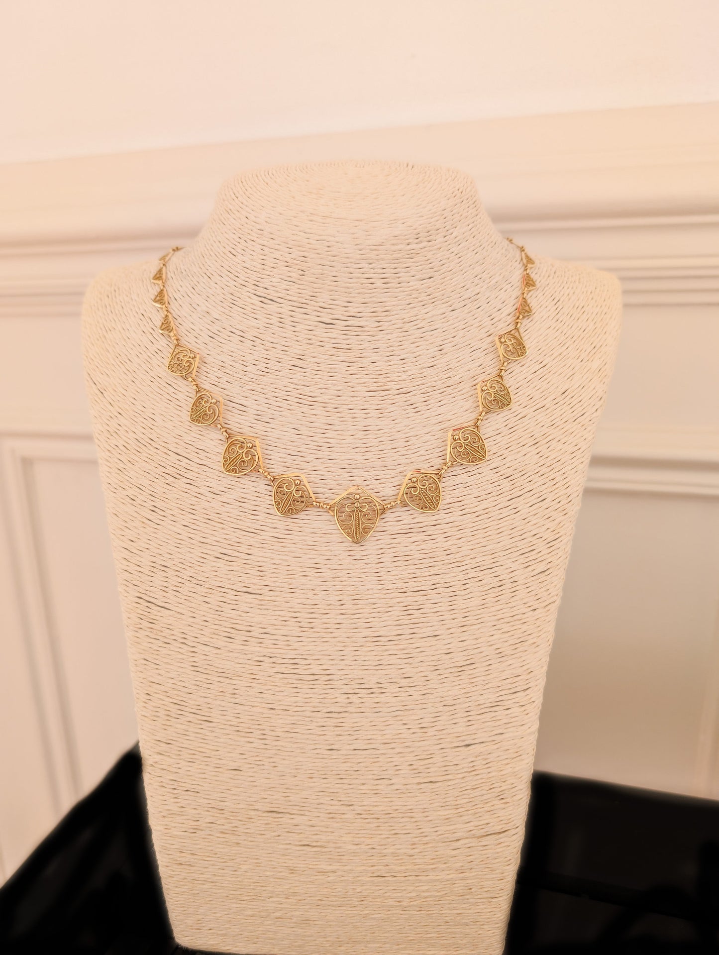 18K Gold Edwardian Filigree Drapery Necklace, Antique French Chain c. 1900s