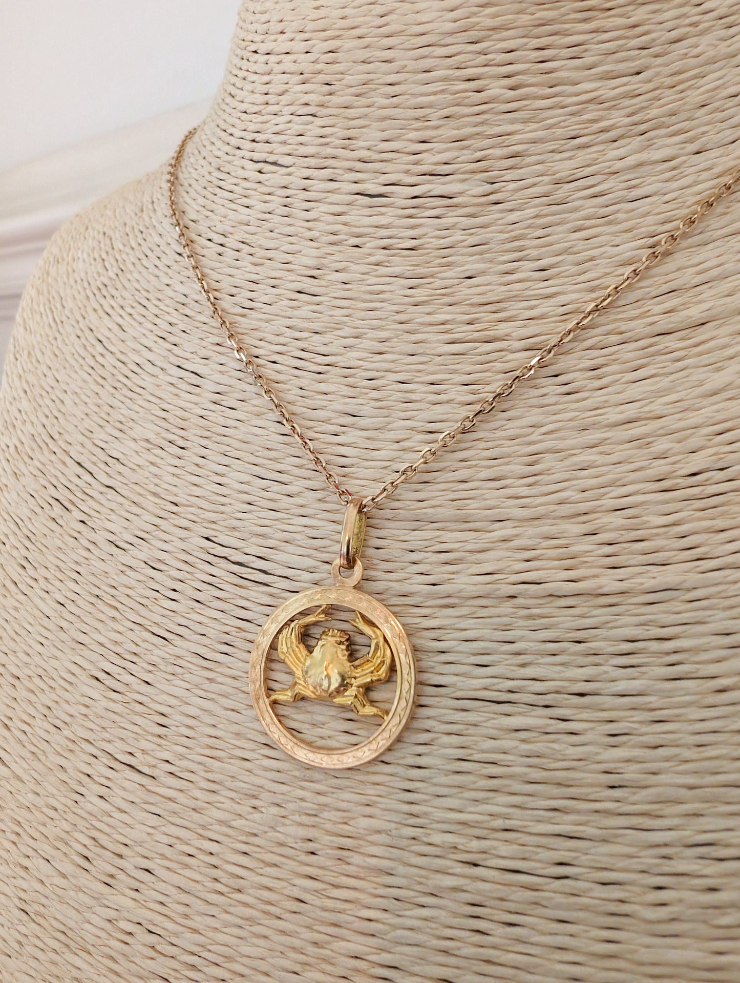 Vintage 18K Gold Cancer Zodiac Pendant: July Birthday Gift