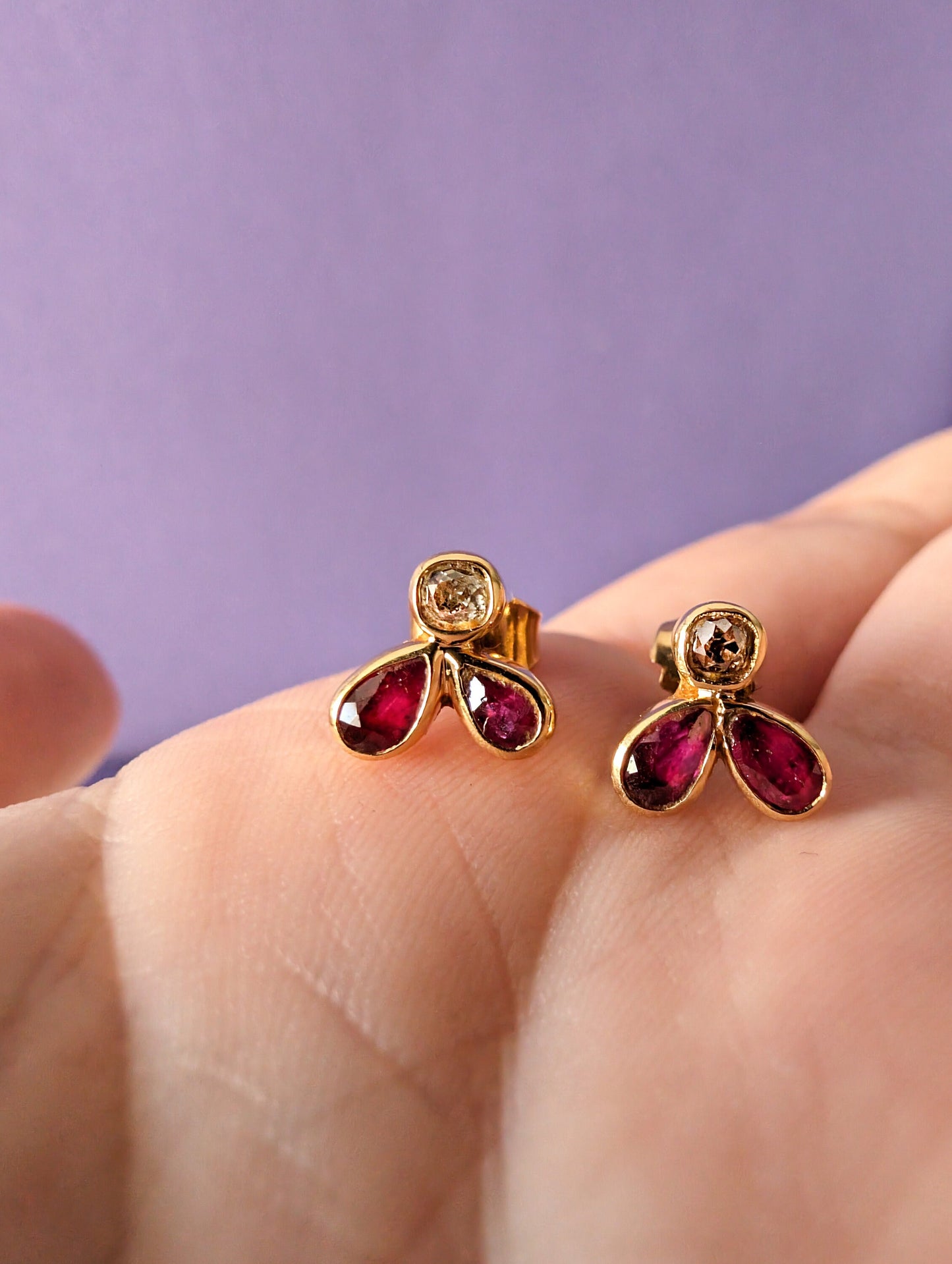 Vintage 18k Gold Ruby &amp; Diamond Stud Earrings