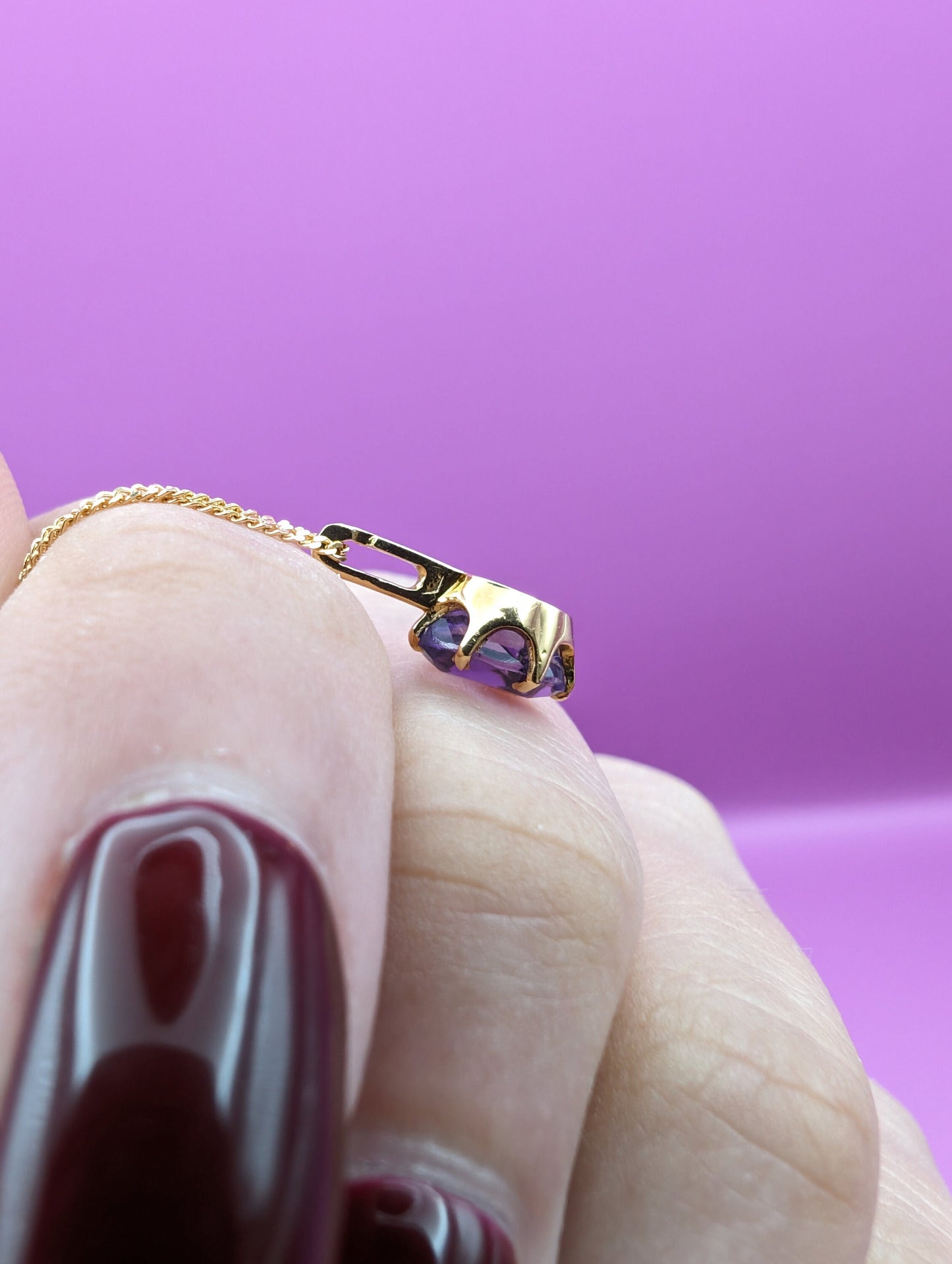 Vintage 18k Gold Amethyst Pendant: Spiritual Healing Charm