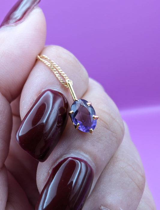Vintage 18k Gold Amethyst Pendant: Spiritual Healing Charm