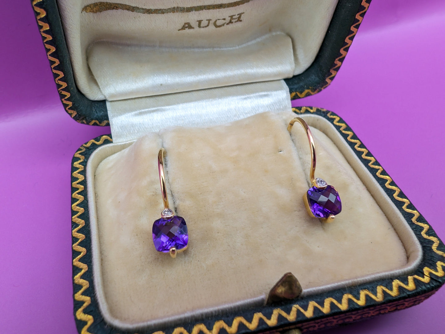 Vintage 18k Gold Amethyst Diamond Dangle Earrings