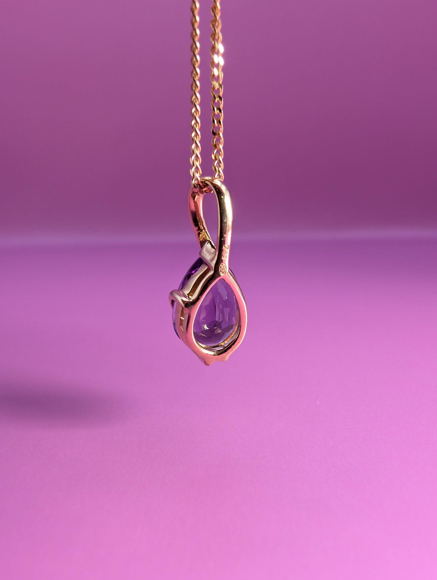 Vintage 18k Gold Amethyst Pendant: Pear-Shaped Charm