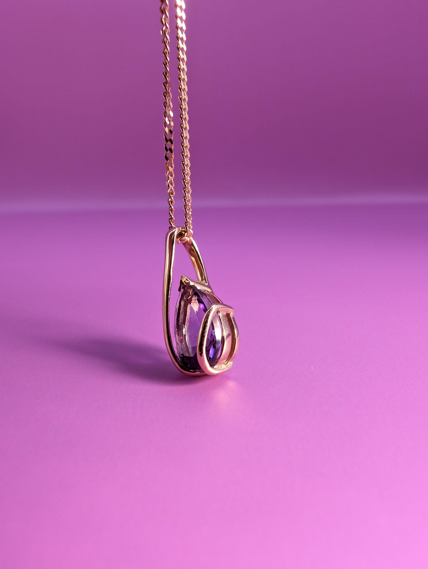 Vintage 18k Gold Amethyst Pendant: Pear-Shaped Charm