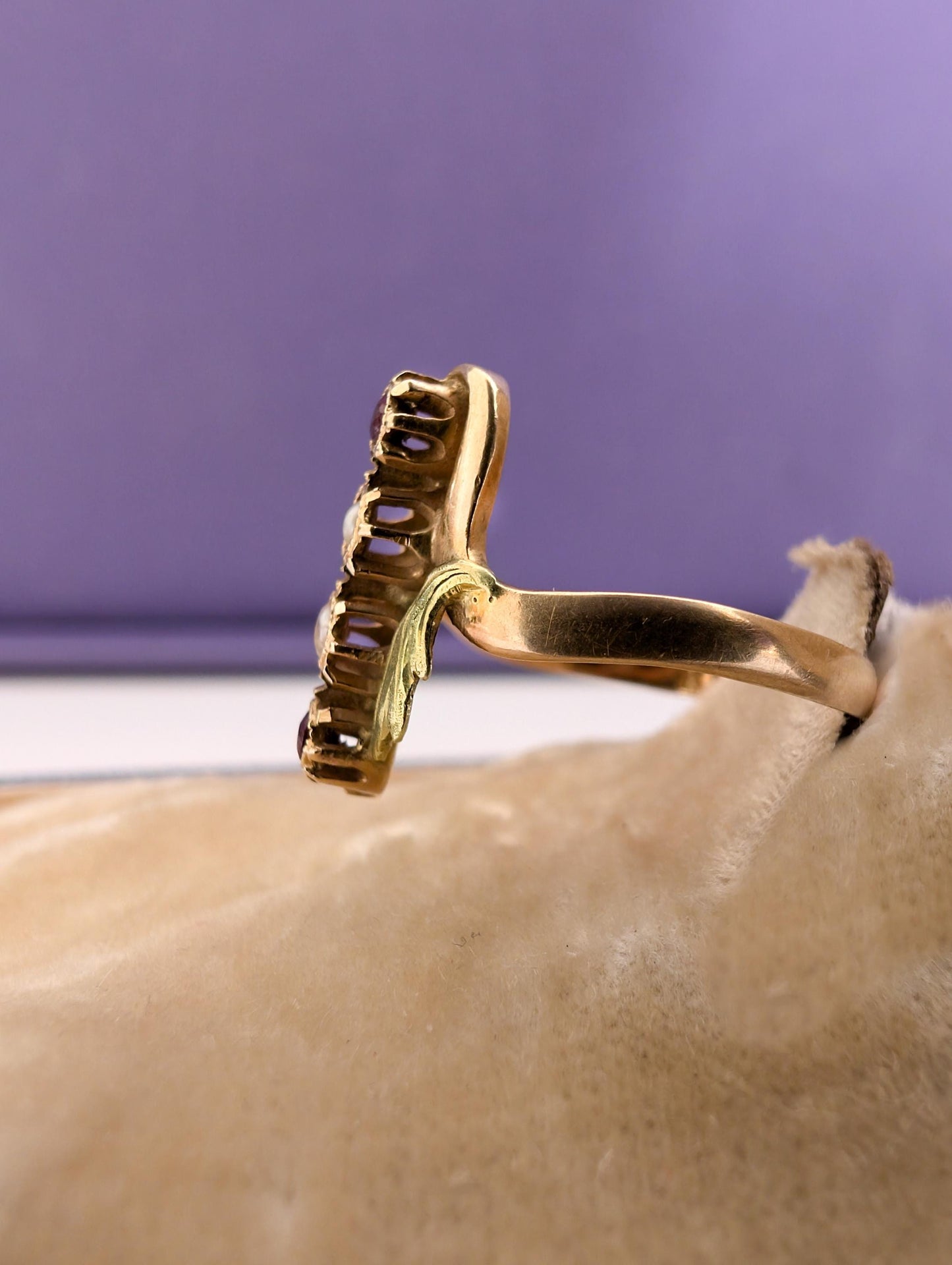 Antique 18K Gold Art Nouveau Ring: Garnet & Pearl French Ring