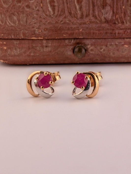 Vintage 18k Gold Ruby Diamond Stud Earrings