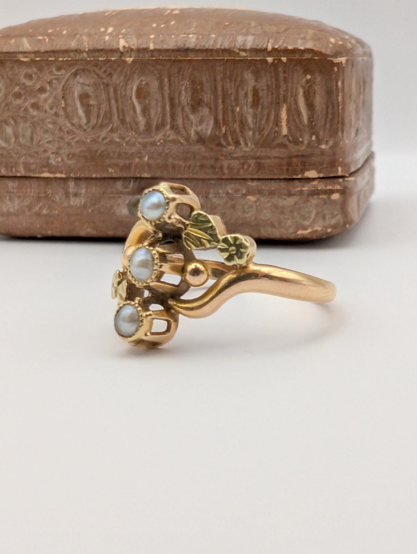 18K Gold Art Nouveau Pearl Ring - Antique French Design