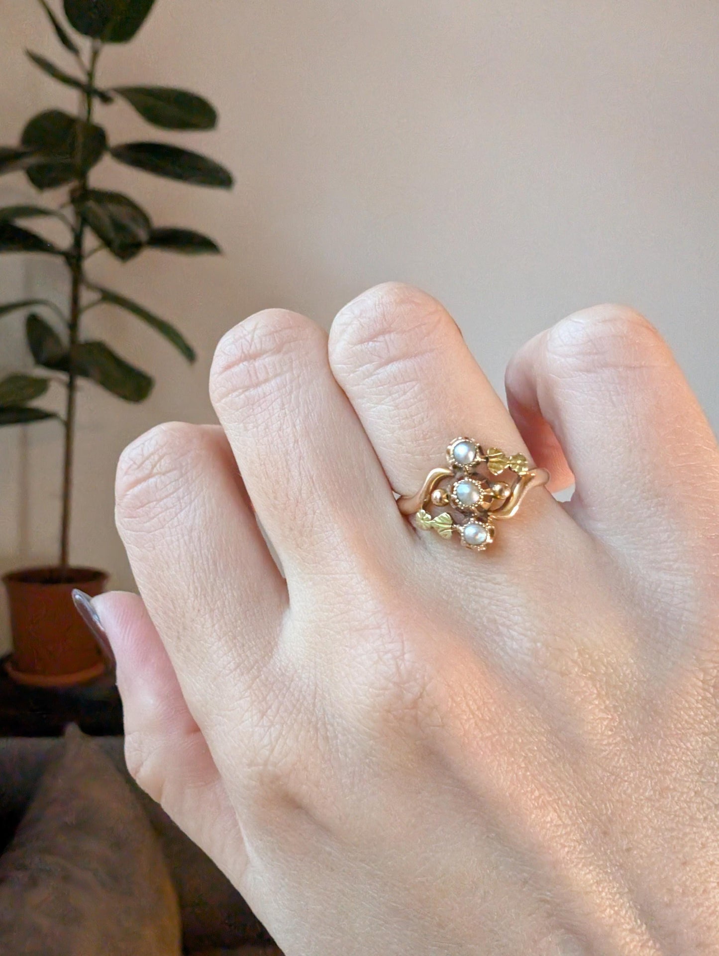 18K Gold Art Nouveau Pearl Ring - Antique French Design