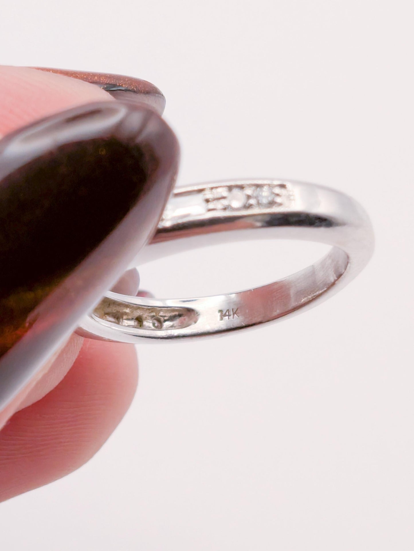 Vintage 0.91 Carat Diamond Ring: 14K White Gold Engagement Ring