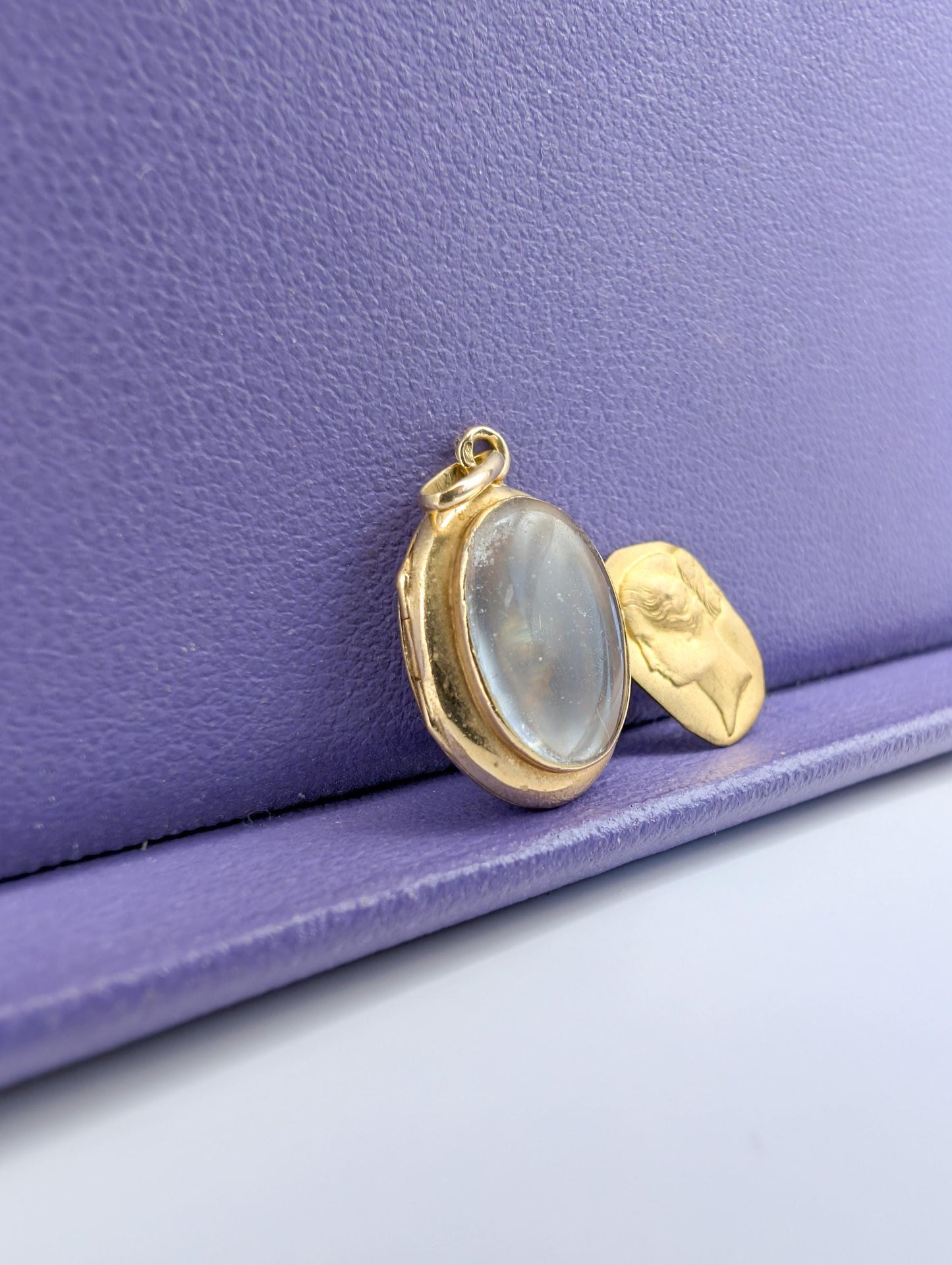 18k Gold Napoleon III Shaker Locket: Antique French Beveled Glass