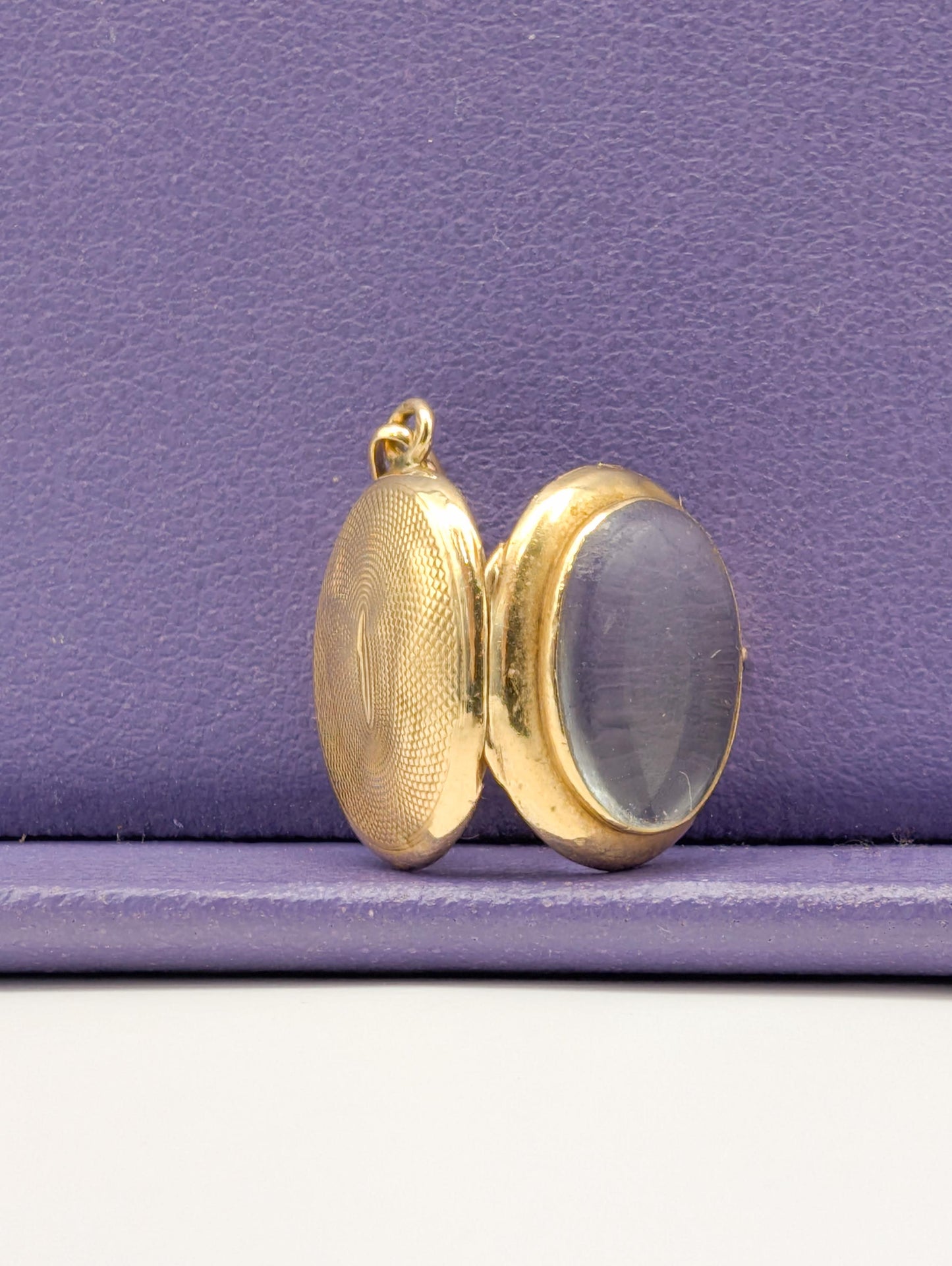 18k Gold Napoleon III Shaker Locket: Antique French Beveled Glass