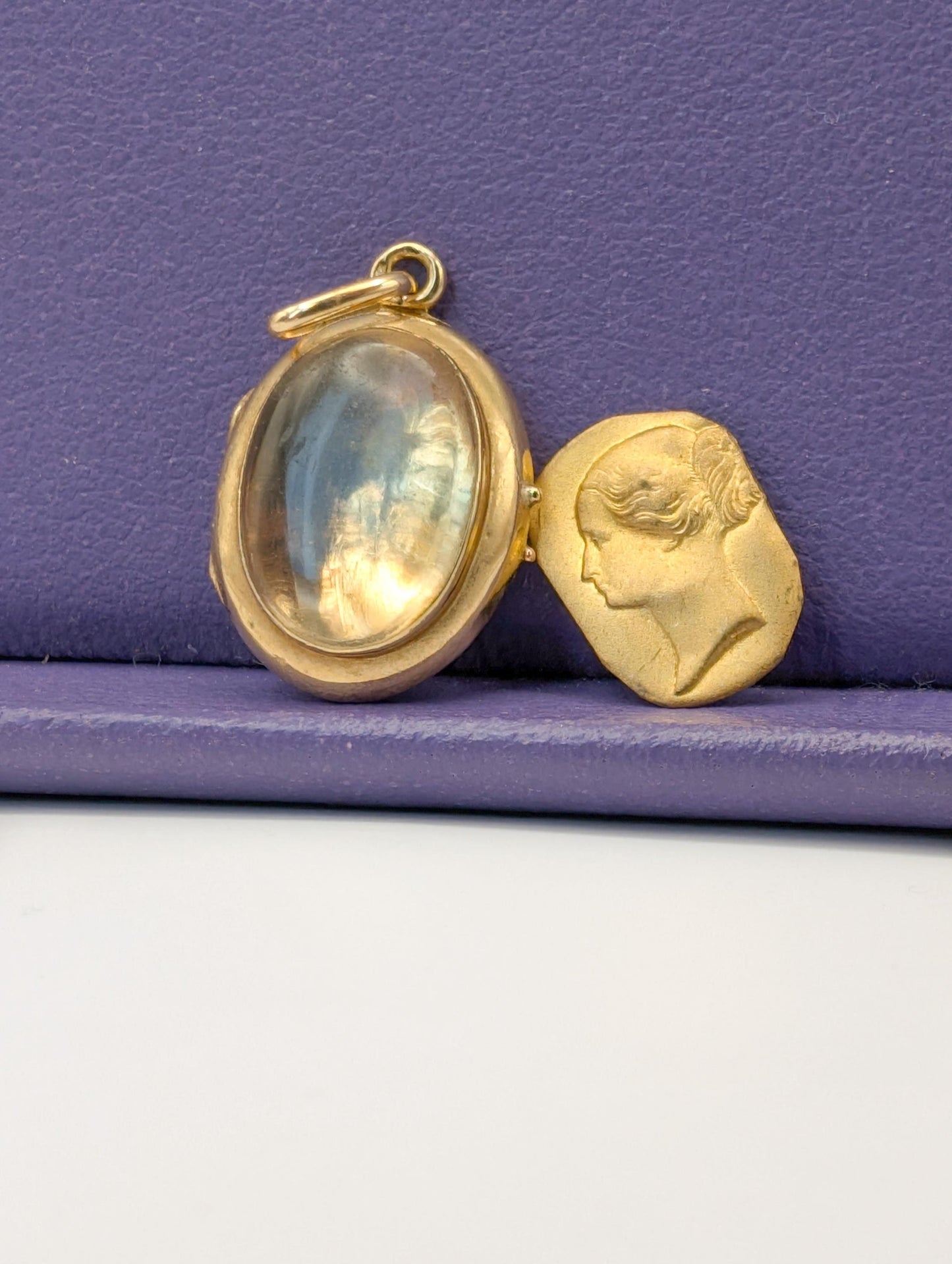 18k Gold Napoleon III Shaker Locket: Antique French Beveled Glass