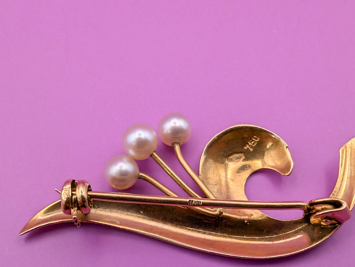 Vintage 18K Gold Brooch with Natural Pearls - Italian Design