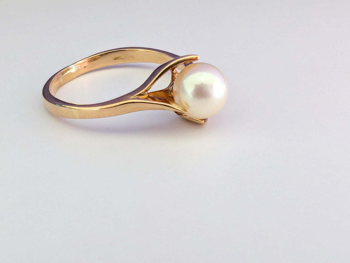 18K Yellow Gold Pearl Ring - French Coral Design, Circa 1950s
