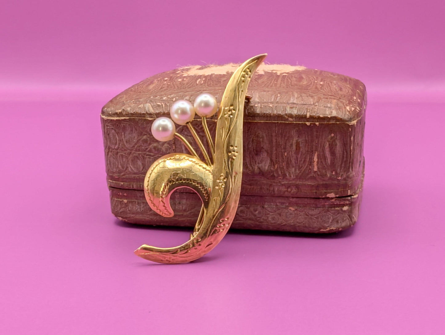 Vintage 18K Gold Brooch with Natural Pearls - Italian Design