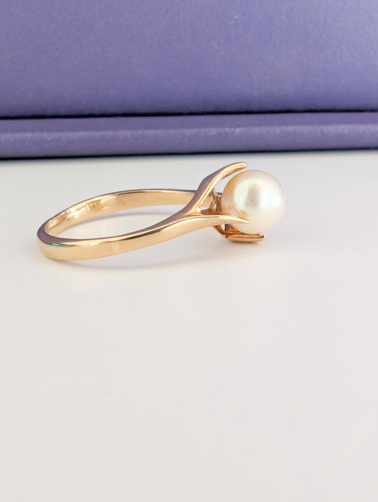 18K Yellow Gold Pearl Ring - French Coral Design, Circa 1950s