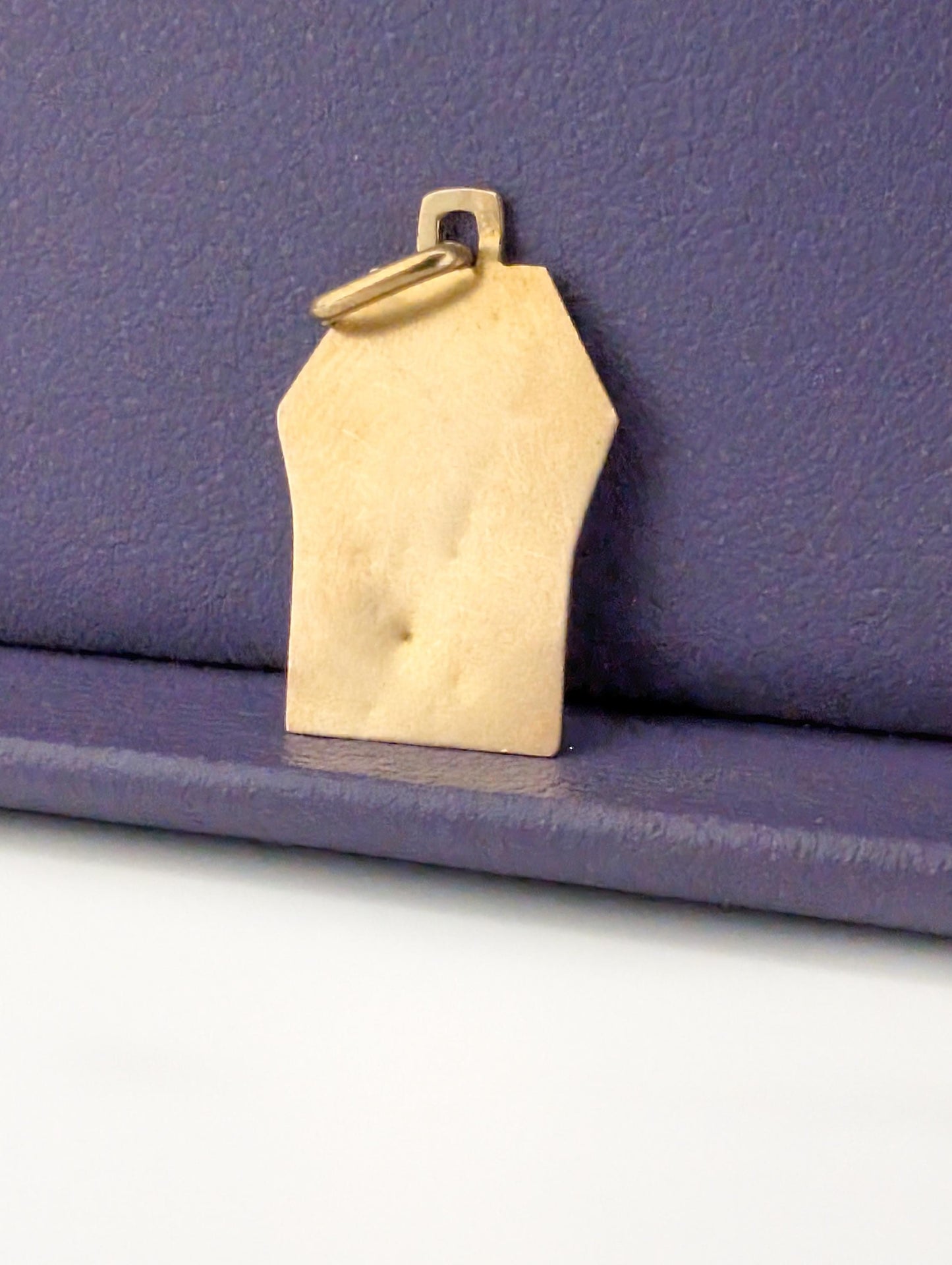 1930s Art Deco 18K Gold Virgin Mary Pendant: Antique French Religious Medal