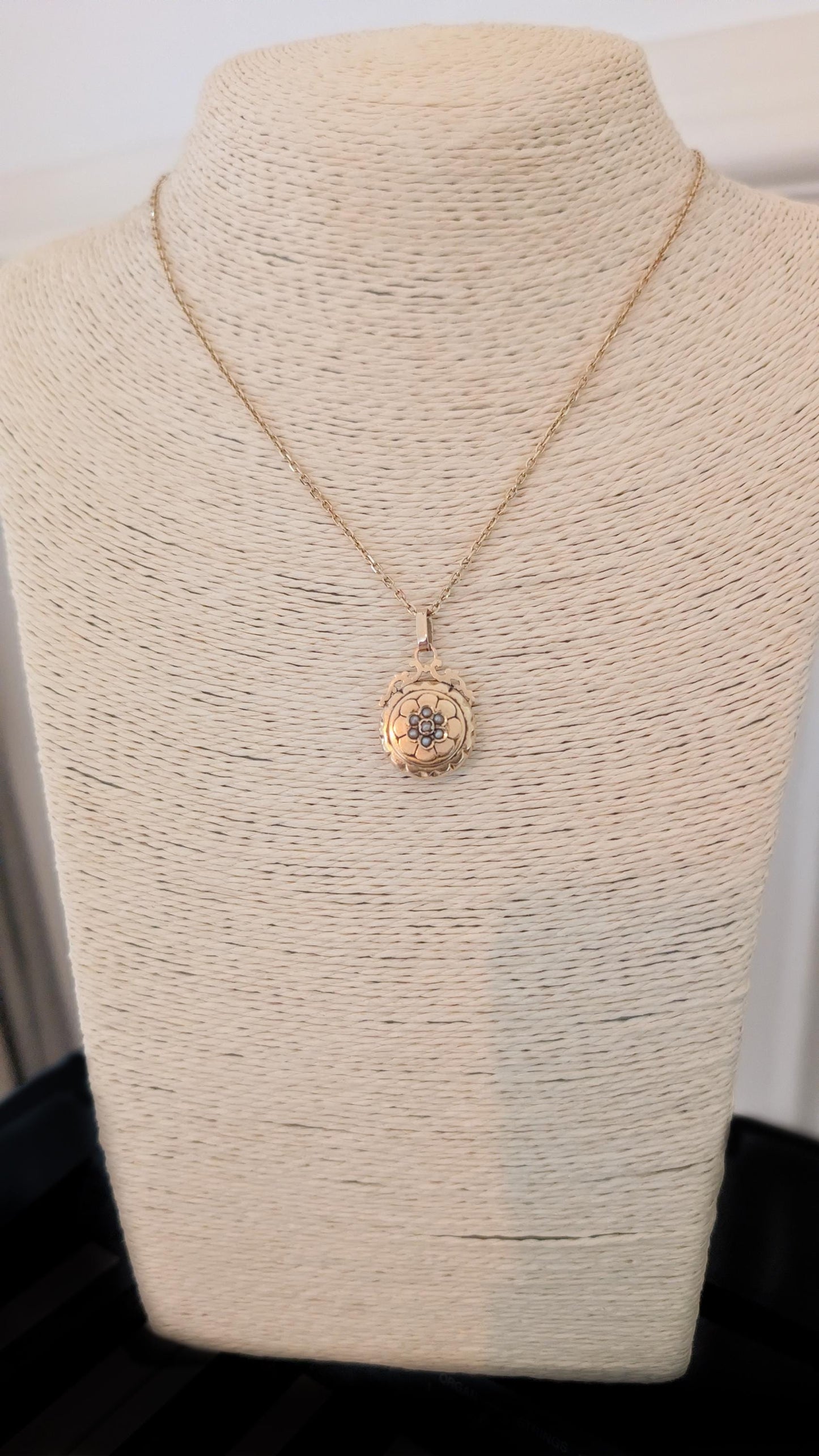 Antique 18k Gold Victorian Locket with Pearls, French Napoleon III