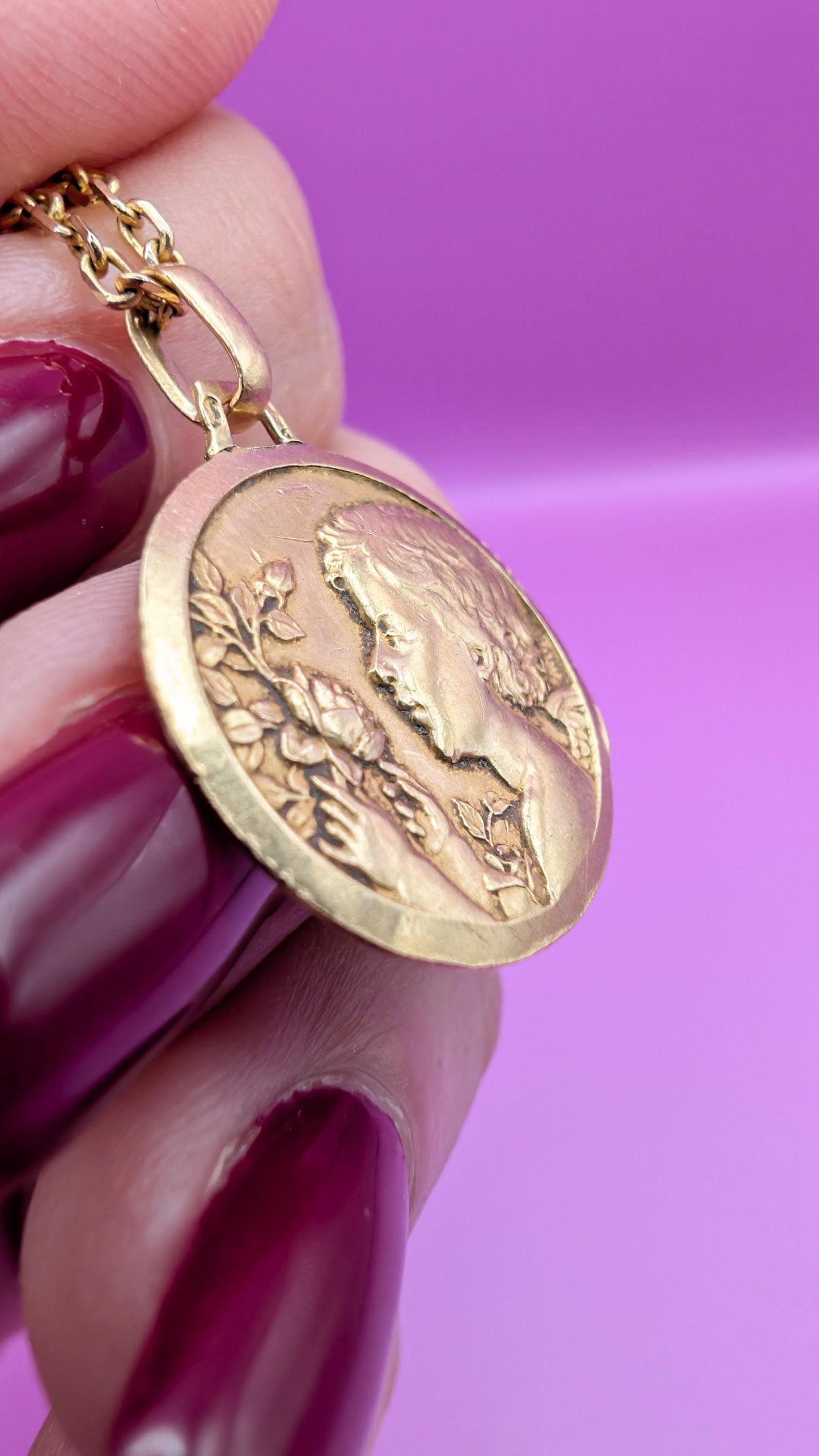 3g 18K Antique cherub angel shown in half-relief resting on clouds , Vintage 18K baptism medal, antique gold baptism gift